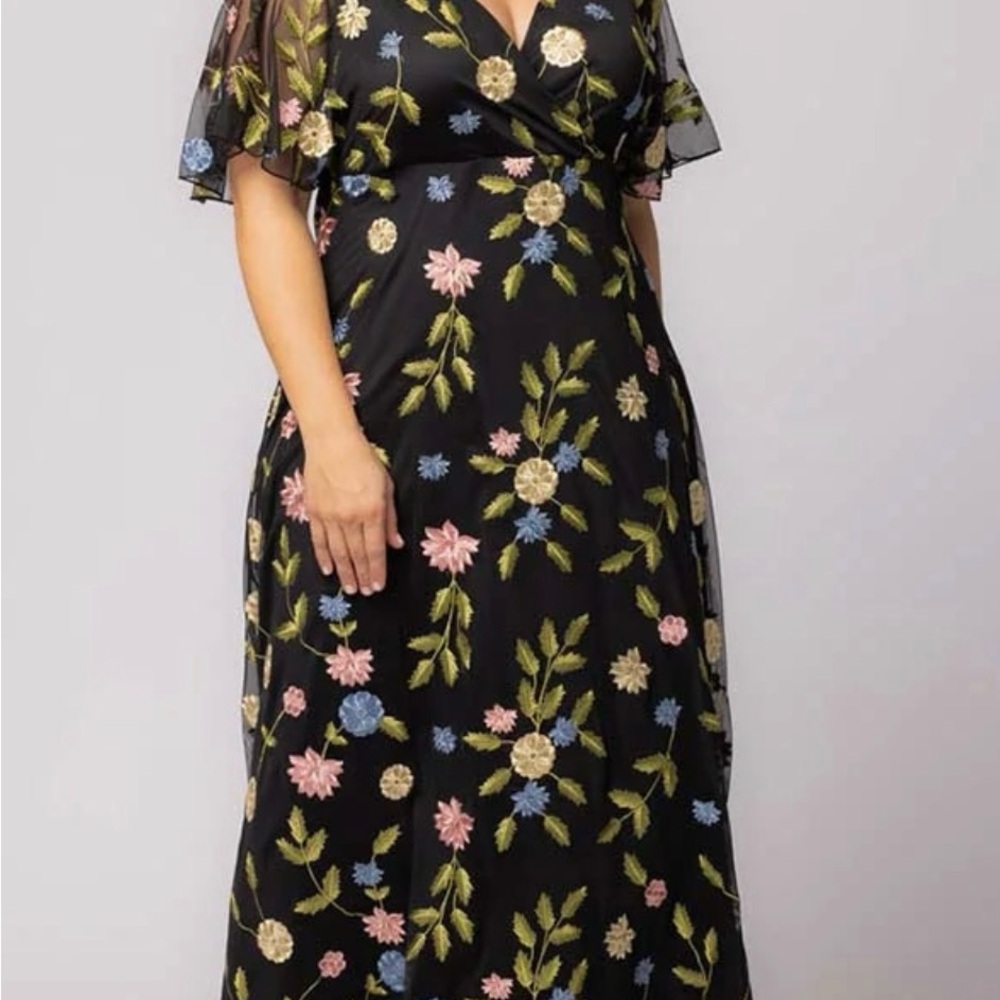 Kiyonna Black Floral Maxi Dress - Picture 2 of 9